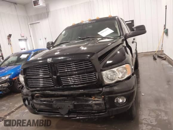 2005 Dodge 3500 SLT z VIN 3D7LS38C85G810265, wystawiony jako IAAI lot #41856058 z przebiegiem 164 027 mil mil oraz . Historia ofert i sprzedaży dostępna na DreamBid. Obrazek 12.