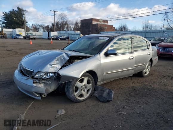 ✅ 2000 Infiniti I30 Luxury • VIN: JNKCA31A5YT212758 • Lot: 42034845. Listed on Copart with 209,107 mi. Free auction sales archive from the USA and detailed vehicle history report at DreamBid. Image 1.