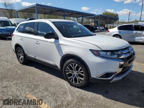 2017 Mitsubishi Outlander ES with VIN JA4AD2A39HZ033450, listed as a Copart auction lot 86176055 with 94,135 mi miles and Salvage title. Bid and sale history available at DreamBid. Image 4.