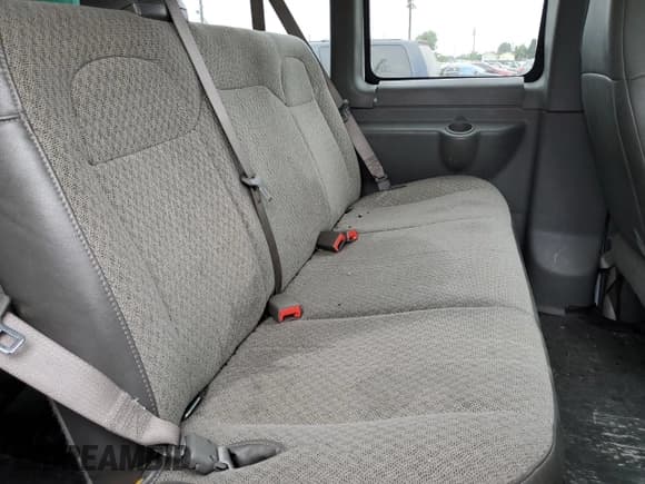 ✅ 2019 Chevrolet Express Passenger LS • VIN: 1GAWGEFG1K1334129 • Lot: 58387905. Listed on Copart with 40,557 mi. Free auction sales archive from the USA and detailed vehicle history report at DreamBid. Image 11.