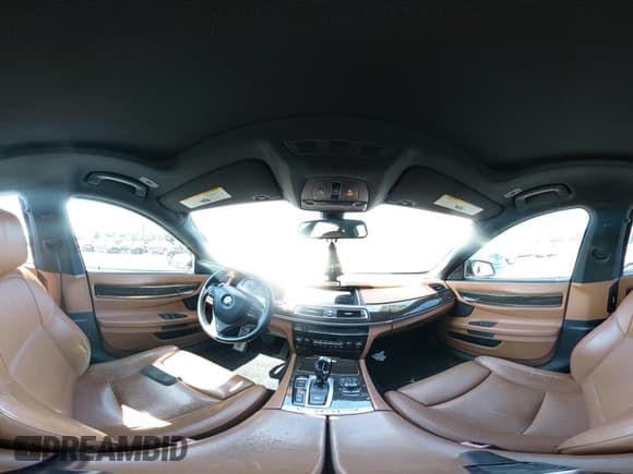 ✅ 2013 BMW 7 Series 750Li xDrive • VIN: WBAYF8C51DD139735 • Lot: 42590928. Listed on IAAI with 118,984 mi. Free auction sales archive from the USA and detailed vehicle history report at DreamBid. Image 20.