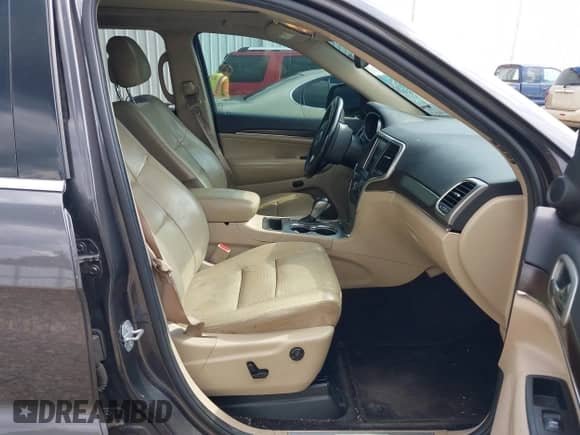 2018 Jeep Grand Cherokee Limited z VIN 1C4RJEBGXJC131268, wystawiony jako IAAI lot #43145810 z przebiegiem 163 332 mil mil oraz . Historia ofert i sprzedaży dostępna na DreamBid. Obrazek 5.