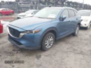 ✅ 2023 Mazda CX-5 S Carbon Edition • VIN: JM3KFBCM0P0195827 • Lot: 42905023. Wystawiony na IAAI z przebiegiem 31 766 mil. Bezpłatny archiwum sprzedaży aukcyjnych z USA i szczegółowy raport historii pojazdu na DreamBid. Zdjęcie 2.