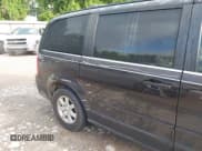 ✅ 2010 Chrysler Town & Country LX • VIN: 2A4RR2D1XAR391221 • Lot: 42355252. Wystawiony na IAAI z przebiegiem 200 178 mil. Bezpłatny archiwum sprzedaży aukcyjnych z USA i szczegółowy raport historii pojazdu na DreamBid. Zdjęcie 13.