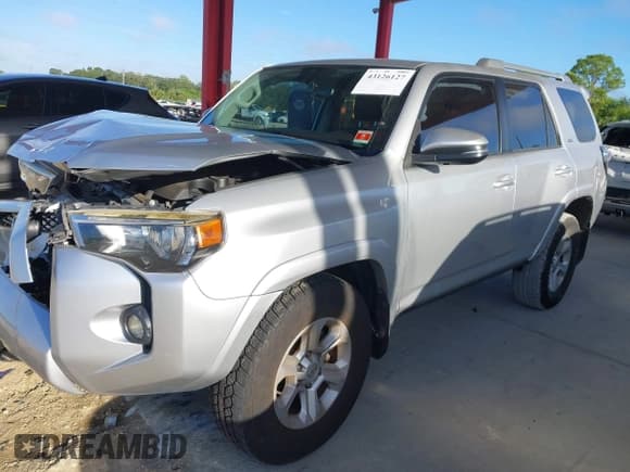 ✅ 2017 Toyota 4Runner SR5 • VIN: JTEZU5JR8H5151345 • Lot: 43126127. Wystawiony na IAAI z przebiegiem 107 797 mil. Bezpłatny archiwum sprzedaży aukcyjnych z USA i szczegółowy raport historii pojazdu na DreamBid. Zdjęcie 2.