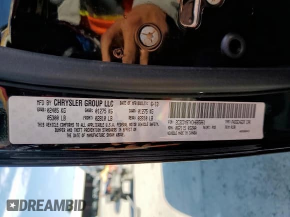 ✅ 2013 Dodge Challenger R/T Classic • VIN: 2C3CDYBT4DH685861 • Lot: 67073485. Wystawiony na Copart z przebiegiem 119 710 mil. Bezpłatny archiwum sprzedaży aukcyjnych z USA i szczegółowy raport historii pojazdu na DreamBid. Zdjęcie 12.