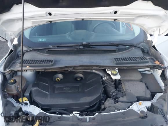 ✅ 2017 Ford Escape SE • VIN: 1FMCU9G93HUB82173 • Lot: 43737745. Listed on IAAI with 171,768 mi. Free auction sales archive from the USA and detailed vehicle history report at DreamBid. Image 10.