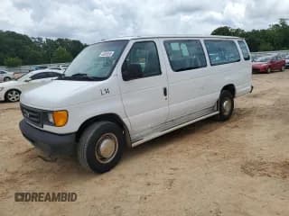 ✅ 2004 Ford Econoline Passenger XL • VIN: 1FBSS31L84HA53604 • Lot: 60685995. Wystawiony na Copart z przebiegiem 165 114 mil. Bezpłatny archiwum sprzedaży aukcyjnych z USA i szczegółowy raport historii pojazdu na DreamBid. Zdjęcie 1.