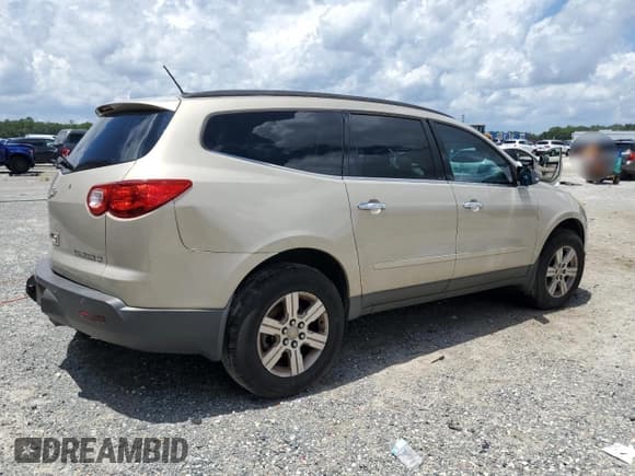 ✅ 2012 Chevrolet Traverse 1LT • VIN: 1GNKRGED6CJ169609 • Lot: 67489565. Wystawiony na Copart z przebiegiem 143 963 mil. Bezpłatny archiwum sprzedaży aukcyjnych z USA i szczegółowy raport historii pojazdu na DreamBid. Zdjęcie 3.