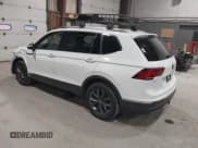 ✅ 2022 Volkswagen Tiguan SE • VIN: 3VV2B7AX6NM052553 • Лот: 43416051. Опубликован ранее на IAAI с пробегом 23 233 миль. Бесплатный доступ к архиву аукционных продаж из США и подробный отчёт об истории автомобиля на DreamBid. Изображение 3.