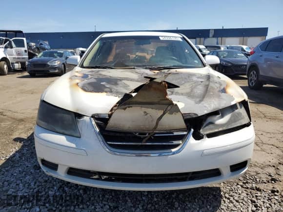 2010 Hyundai Sonata GLS с VIN 5NPET4AC9AH588532, выставлен на аукционе Copart как лот 71442605 с пробегом Не указан миль и На запчасти • Non repairable. История ставок и продаж доступна на DreamBid. Изображение 5.