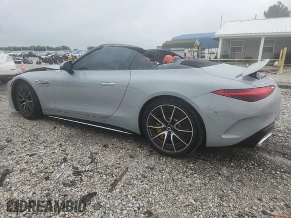 ✅ 2023 Mercedes-Benz SL 63 AMG • VIN: W1KVK8BB8PF012892 • Лот: 82132035. Опубликован ранее на Copart с пробегом 7 962 миль. Бесплатный доступ к архиву аукционных продаж из США и подробный отчёт об истории автомобиля на DreamBid. Изображение 2.