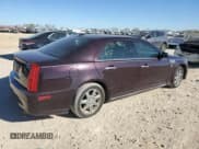 ✅ 2009 Cadillac STS RWD • VIN: 1G6DW67V090167639 • Лот: 87113674. Опубликован ранее на Copart с пробегом 121 498 миль. Бесплатный доступ к архиву аукционных продаж из США и подробный отчёт об истории автомобиля на DreamBid. Изображение 3.