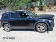 ✅ 2022 Mercedes-Benz GLB 250 • VIN: W1N4M4HB5NW187686 • Lot: 42801480. Wystawiony na IAAI z przebiegiem 49 569 mil. Bezpłatny archiwum sprzedaży aukcyjnych z USA i szczegółowy raport historii pojazdu na DreamBid. Zdjęcie 13.