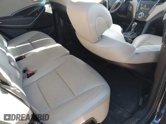 ✅ 2013 Hyundai Santa Fe Sport • VIN: 5XYZUDLB4DG007954 • Лот: 43605122. Опубликован ранее на IAAI с пробегом 131 820 миль. Бесплатный доступ к архиву аукционных продаж из США и подробный отчёт об истории автомобиля на DreamBid. Изображение 8.