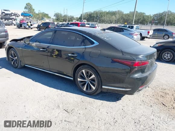 ✅ 2021 Lexus LS 500 • VIN: JTHD51FF1M5015084 • Lot: 43585029. Listed on IAAI with 31,931 mi. Free auction sales archive from the USA and detailed vehicle history report at DreamBid. Image 3.