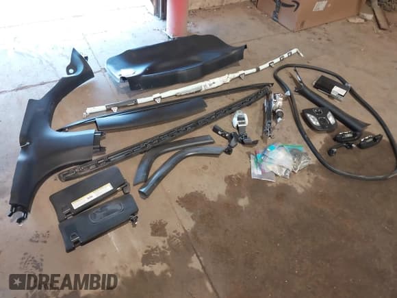 ✅ 2023 Jeep Compass Altitude • VIN: 3C4NJDBN1PT558763 • Lot: 43277006. Wystawiony na IAAI z przebiegiem 28 562 mil. Bezpłatny archiwum sprzedaży aukcyjnych z USA i szczegółowy raport historii pojazdu na DreamBid. Zdjęcie 12.