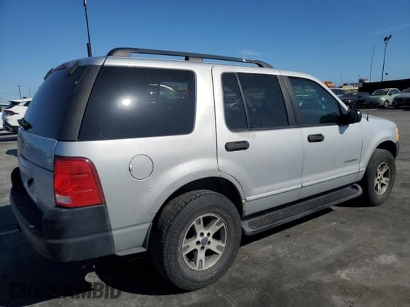 ✅ 2002 Ford Explorer XLS • VIN: 1FMZU72E92UA49279 • Lot: 50059725. Listed on Copart with 161,682 mi. Free auction sales archive from the USA and detailed vehicle history report at DreamBid. Image 3.