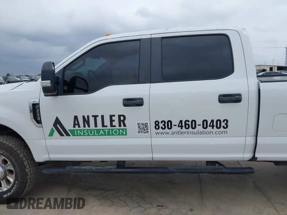 ✅ 2018 Ford F-250 XL • VIN: 1FT7W2B62JEB98479 • Lot: 42062513. Listed on IAAI with 147,521 mi. Free auction sales archive from the USA and detailed vehicle history report at DreamBid. Image 14.