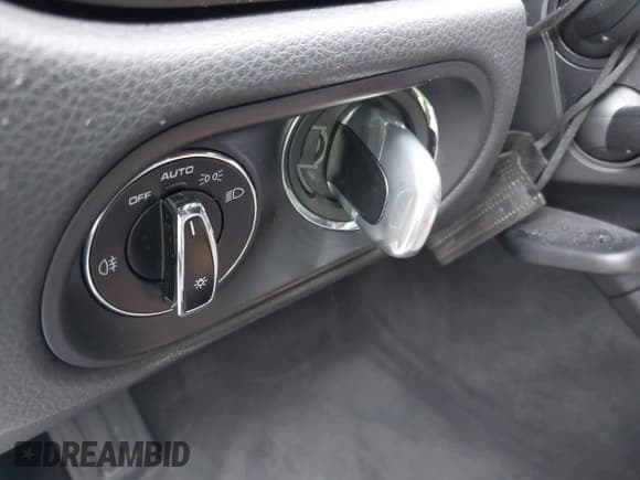 ✅ 2022 Porsche Macan • VIN: WP1AA2A55NLB03491 • Lot: 43008867. Wystawiony na IAAI z przebiegiem 10 134 mil. Bezpłatny archiwum sprzedaży aukcyjnych z USA i szczegółowy raport historii pojazdu na DreamBid. Zdjęcie 11.