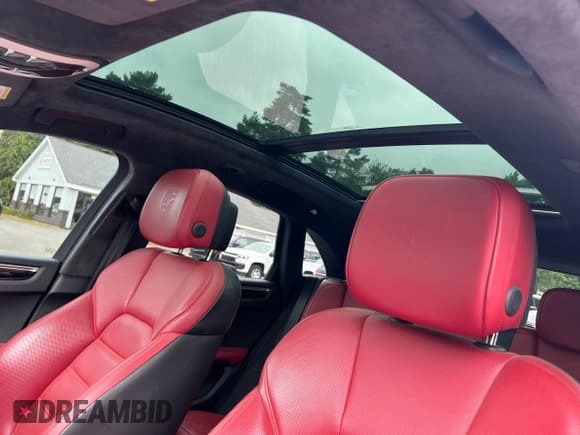 ✅ 2016 Porsche Macan Turbo • VIN: WP1AF2A54GLB91325 • Lot: 64525855. Wystawiony na Copart z przebiegiem 163 154 mil. Bezpłatny archiwum sprzedaży aukcyjnych z USA i szczegółowy raport historii pojazdu na DreamBid. Zdjęcie 9.