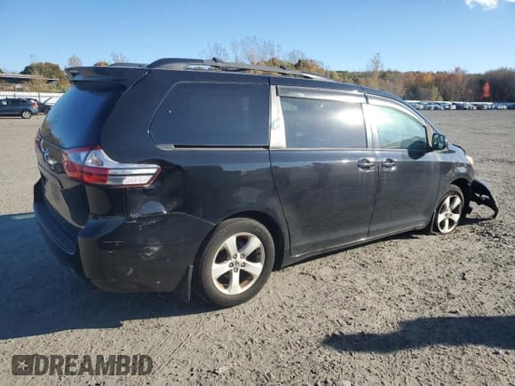 ✅ 2017 Toyota Sienna LE • VIN: 5TDKZ3DC3HS854512 • Lot: 89645375. Listed on Copart with 96,938 mi. Free auction sales archive from the USA and detailed vehicle history report at DreamBid. Image 3.