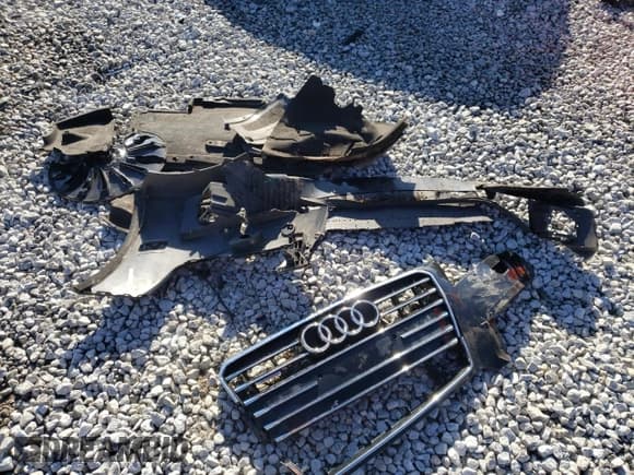 ✅ 2013 Audi A7 Premium Plus • VIN: WAUYGAFC2DN006636 • Lot: 82774834. Listed on Copart with 171,371 mi. Free auction sales archive from the USA and detailed vehicle history report at DreamBid. Image 12.