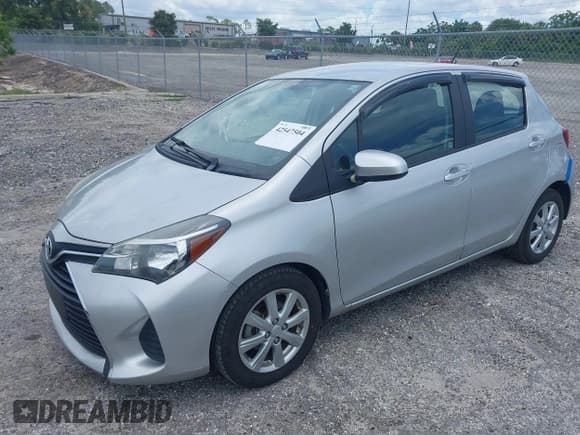 ✅ 2015 Toyota Yaris L • VIN: VNKKTUD30FA019329 • Лот: 42547504. Опубликован ранее на IAAI с пробегом 54 848 миль. Бесплатный доступ к архиву аукционных продаж из США и подробный отчёт об истории автомобиля на DreamBid. Изображение 2.