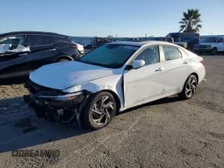 ✅ 2024 Hyundai Elantra Limited • VIN: KMHLN4DJ3RU100703 • Лот: 86115835. Опубликован ранее на Copart с пробегом 111 500 миль. Бесплатный доступ к архиву аукционных продаж из США и подробный отчёт об истории автомобиля на DreamBid. Изображение 1.