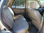 ✅ 2002 Toyota 4Runner SR5 • VIN: JT3HN86R120367179 • Лот: 87225625. Опубликован ранее на Copart с пробегом 237 894 миль. Бесплатный доступ к архиву аукционных продаж из США и подробный отчёт об истории автомобиля на DreamBid. Изображение 11.