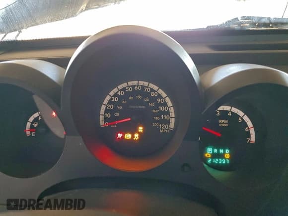 ✅ 2008 Dodge Nitro SXT • VIN: 1D8GU28K28W219315 • Lot: 96394575. Listed on Copart with 212,397 mi. Free auction sales archive from the USA and detailed vehicle history report at DreamBid. Image 9.