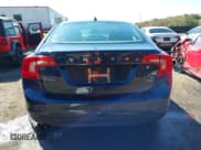 ✅ 2013 Volvo S60 T6 R-Design Platinum • VIN: YV1902FHXD2233422 • Lot: 43429700. Wystawiony na IAAI z przebiegiem 101 599 mil. Bezpłatny archiwum sprzedaży aukcyjnych z USA i szczegółowy raport historii pojazdu na DreamBid. Zdjęcie 16.