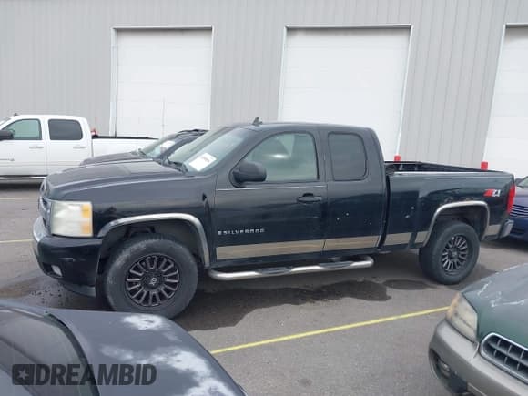 ✅ 2008 Chevrolet Silverado 1500 1LT • VIN: 1GCEK19048E114509 • Lot: 43498896. Listed on IAAI with 248,371 mi. Free auction sales archive from the USA and detailed vehicle history report at DreamBid. Image 14.