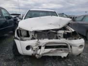 ✅ 2010 Toyota Tacoma • VIN: 5TEUU4EN8AZ736106 • Lot: 55393095. Wystawiony na Copart z przebiegiem Nie podano. Bezpłatny archiwum sprzedaży aukcyjnych z USA i szczegółowy raport historii pojazdu na DreamBid. Zdjęcie 5.