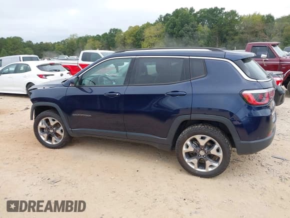 ✅ 2019 Jeep Compass Limited • VIN: 3C4NJDCB9KT618964 • Lot: 43317981. Wystawiony na IAAI z przebiegiem 93 343 mil. Bezpłatny archiwum sprzedaży aukcyjnych z USA i szczegółowy raport historii pojazdu na DreamBid. Zdjęcie 14.