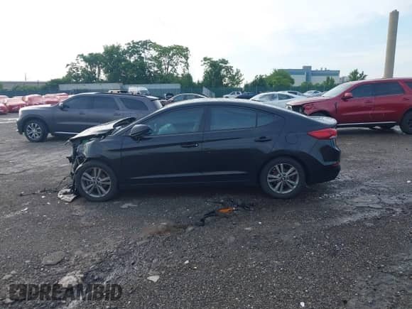 2018 Hyundai Elantra Limited с VIN 5NPD84LF0JH334048, выставлен на аукционе IAAI как лот 42635244 с пробегом 90 826 миль миль и . История ставок и продаж доступна на DreamBid. Изображение 15.