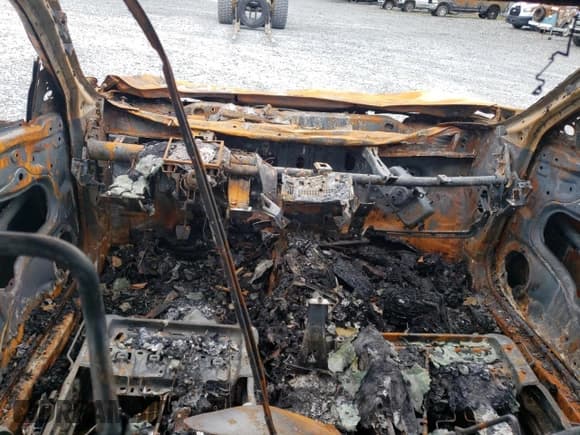 ✅ 2017 Honda Civic LX • VIN: SHHFK7G27HU303146 • Lot: 70151635. Wystawiony na Copart z przebiegiem Nie podano. Bezpłatny archiwum sprzedaży aukcyjnych z USA i szczegółowy raport historii pojazdu na DreamBid. Zdjęcie 8.