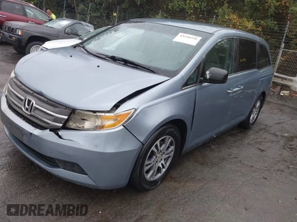 ✅ 2013 Honda Odyssey EX • VIN: 5FNRL5H44DB015577 • Lot: 43530316. Listed on IAAI with 159,614 mi. Free auction sales archive from the USA and detailed vehicle history report at DreamBid. Image 18.