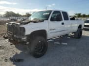 ✅ 2006 GMC Sierra 1500 • VIN: 1GTHC29D26E290202 • Lot: 62507155. Wystawiony na Copart z przebiegiem 201 161 mil. Bezpłatny archiwum sprzedaży aukcyjnych z USA i szczegółowy raport historii pojazdu na DreamBid. Zdjęcie 1.