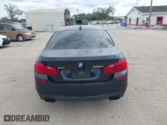 ✅ 2014 BMW 5 Series 550i xDrive • VIN: WBAKP9C59ED693373 • Lot: 41624879. Listed on IAAI with 92,680 mi. Free auction sales archive from the USA and detailed vehicle history report at DreamBid. Image 16.