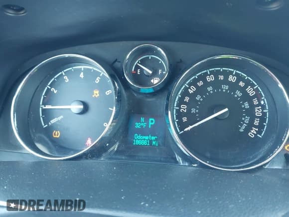 ✅ 2014 Chevrolet Captiva Sport LT • VIN: 3GNAL3EK5ES511377 • Lot: 41356008. Wystawiony na IAAI z przebiegiem 186 661 mil. Bezpłatny archiwum sprzedaży aukcyjnych z USA i szczegółowy raport historii pojazdu na DreamBid. Zdjęcie 7.