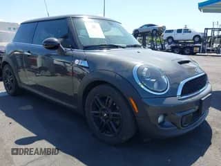 2013 MINI Hardtop S with VIN WMWSV3C54DT396874, listed as a IAAI auction lot 43144824 with 99,250 mi miles and . Bid and sale history available at DreamBid. Image 1.