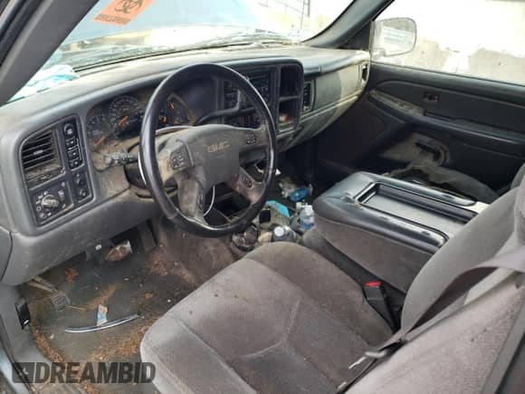 2006 GMC Sierra 1500 Work Truck with VIN 1GTEK19B06E258041, listed as a Copart auction lot 72707954 with 189,686 mi miles and Clean title. Bid and sale history available at DreamBid. Image 8.