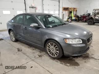✅ 2010 Volvo S40 • VIN: YV1390MSXA2490543 • Lot: 92278925. Listed on Copart with 87,600 mi. Free auction sales archive from the USA and detailed vehicle history report at DreamBid. Image 4.