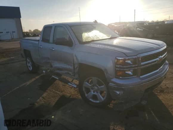 2015 Chevrolet Silverado 1500 LS z VIN 1GCVKPEC7FZ414179, wystawiony jako Copart lot #82370365 z przebiegiem 158 203 mil mil oraz Czysty tytuł • Clean title. Historia ofert i sprzedaży dostępna na DreamBid. Obrazek 4.