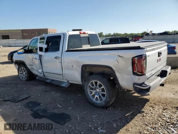 ✅ 2018 GMC Sierra 1500 Denali • VIN: 3GTU2PEC6JG320234 • Лот: 81293975. Опубликован ранее на Copart с пробегом 105 060 миль. Бесплатный доступ к архиву аукционных продаж из США и подробный отчёт об истории автомобиля на DreamBid. Изображение 2.