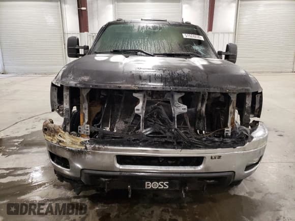 ✅ 2012 Chevrolet Silverado 2500HD LTZ • VIN: 1GC1KYEG6CF194554 • Lot: 51524235. Listed on Copart with Not provided. Free auction sales archive from the USA and detailed vehicle history report at DreamBid. Image 5.