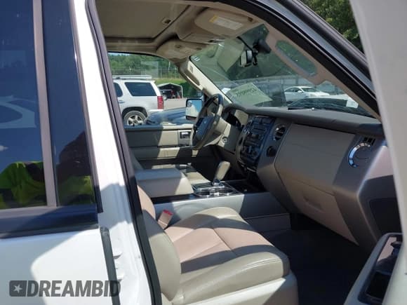 ✅ 2012 Ford Expedition Max Limited • VIN: 1FMJK2A57CEF14564 • Lot: 42998095. Wystawiony na IAAI z przebiegiem 130 099 mil. Bezpłatny archiwum sprzedaży aukcyjnych z USA i szczegółowy raport historii pojazdu na DreamBid. Zdjęcie 5.