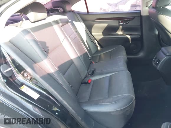 ✅ 2016 Lexus ES 300h • VIN: JTHBW1GGXG2113693 • Лот: 43622259. Опубликован ранее на IAAI с пробегом 255 526 миль. Бесплатный доступ к архиву аукционных продаж из США и подробный отчёт об истории автомобиля на DreamBid. Изображение 8.