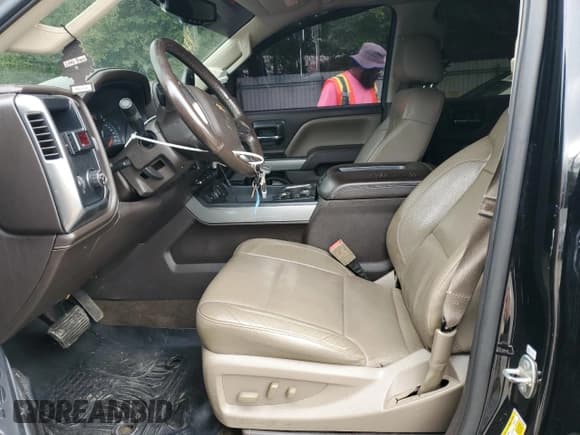 ✅ 2015 Chevrolet Silverado 1500 LTZ • VIN: 3GCPCSEC5FG139940 • Лот: 80220394. Опубликован ранее на Copart с пробегом 180 851 миль. Бесплатный доступ к архиву аукционных продаж из США и подробный отчёт об истории автомобиля на DreamBid. Изображение 7.